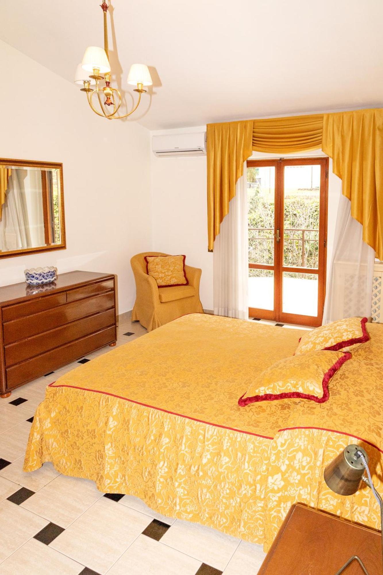 Tenuta Terenzi - Relais Appia Antica *